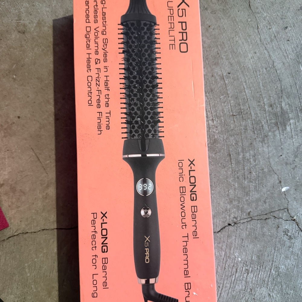 Black Ionic Blowout Thermal Brush - Men Grooming